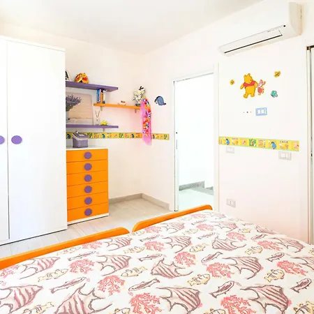 Con Piscina In Parco Privato Villa