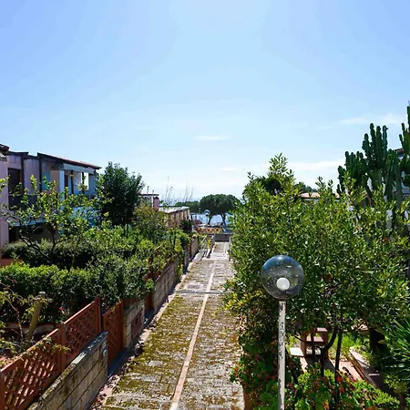 Villa Con Piscina In Parco Privato *